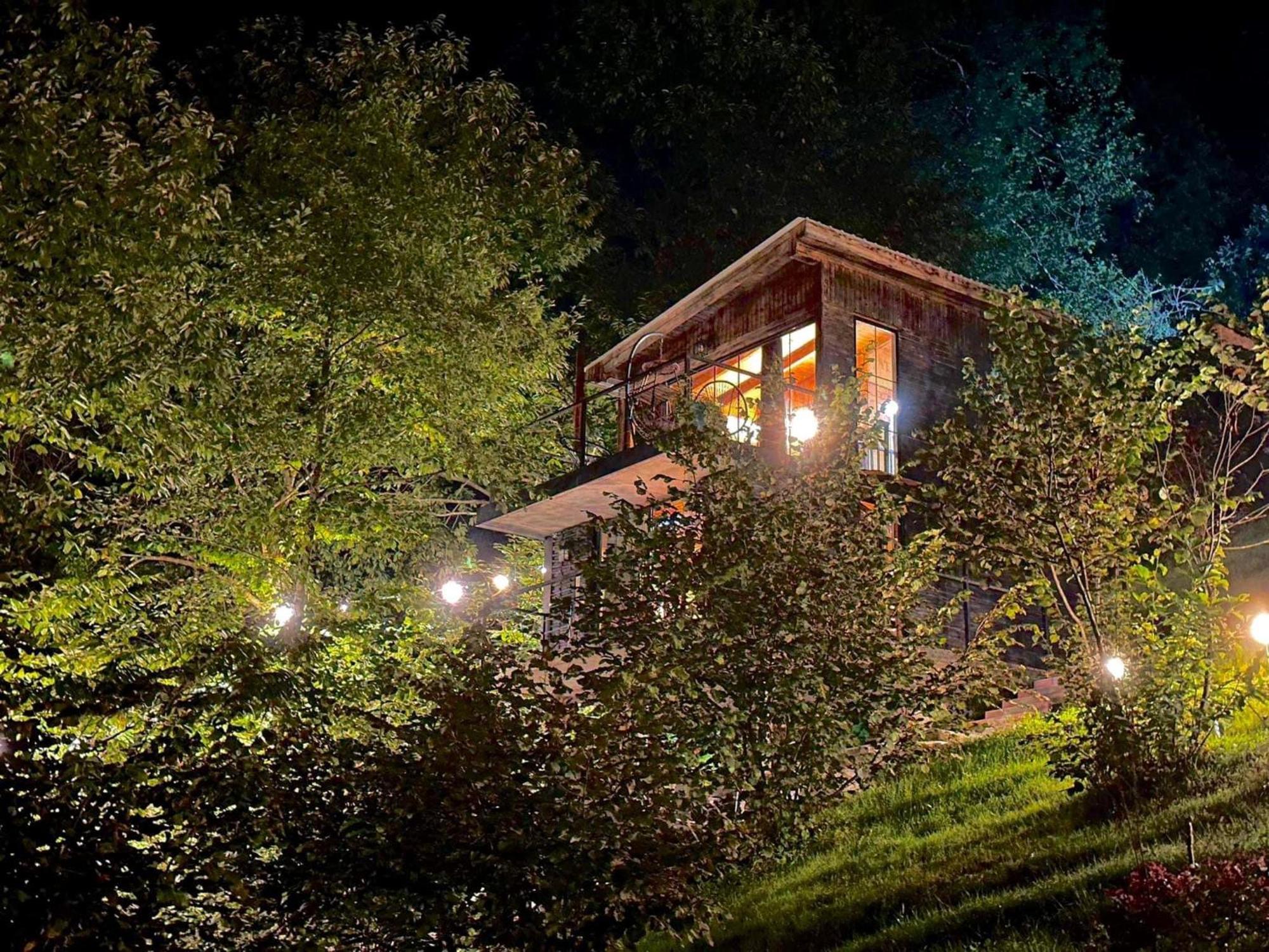 Hotel Woodpecker Georgia Batumi Zewnętrze zdjęcie