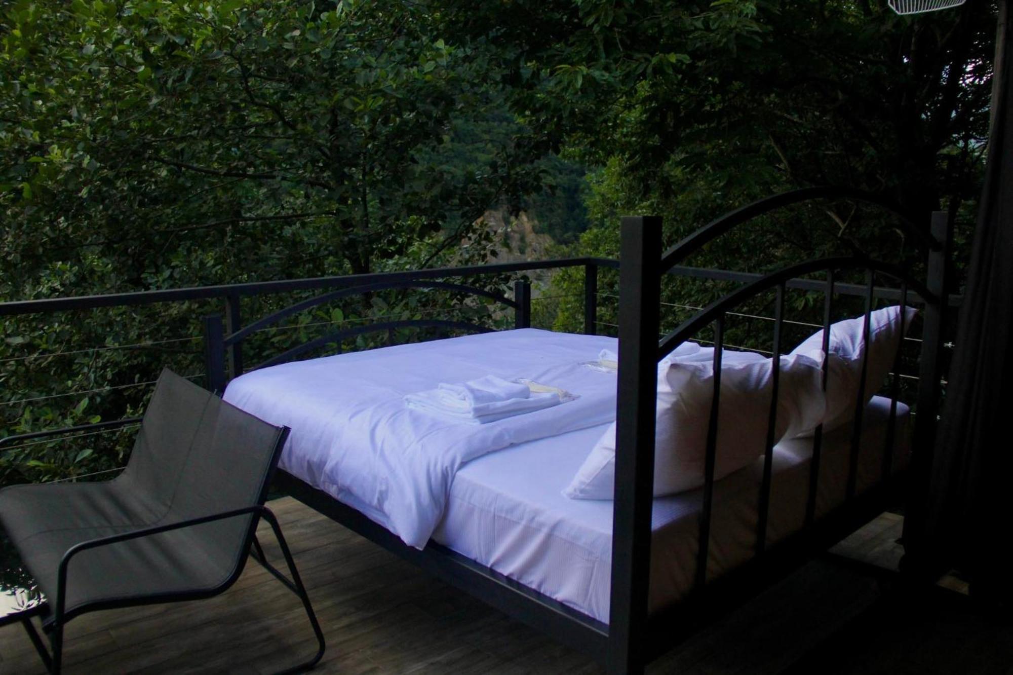 Hotel Woodpecker Georgia Batumi Zewnętrze zdjęcie