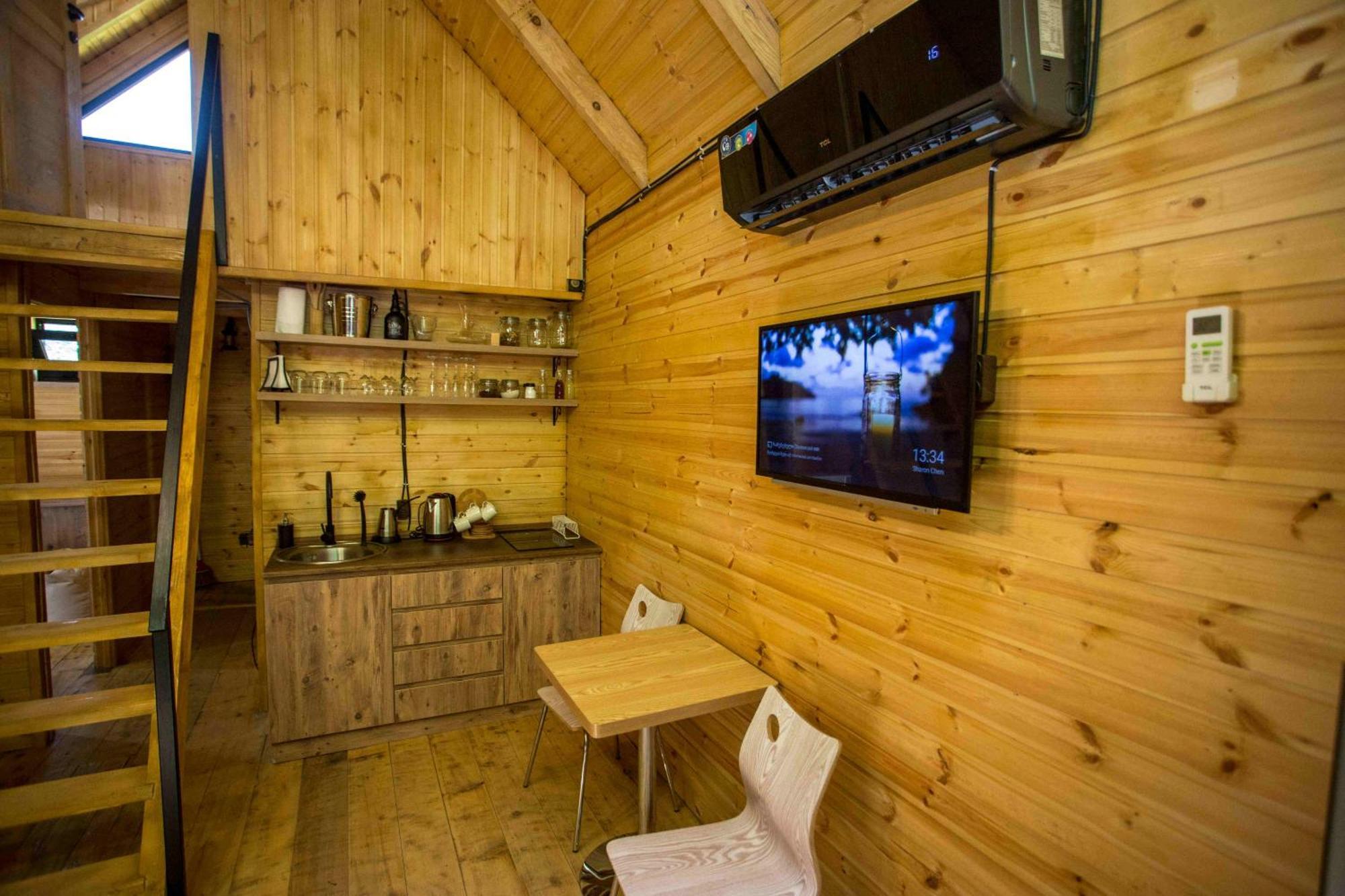 Hotel Woodpecker Georgia Batumi Zewnętrze zdjęcie